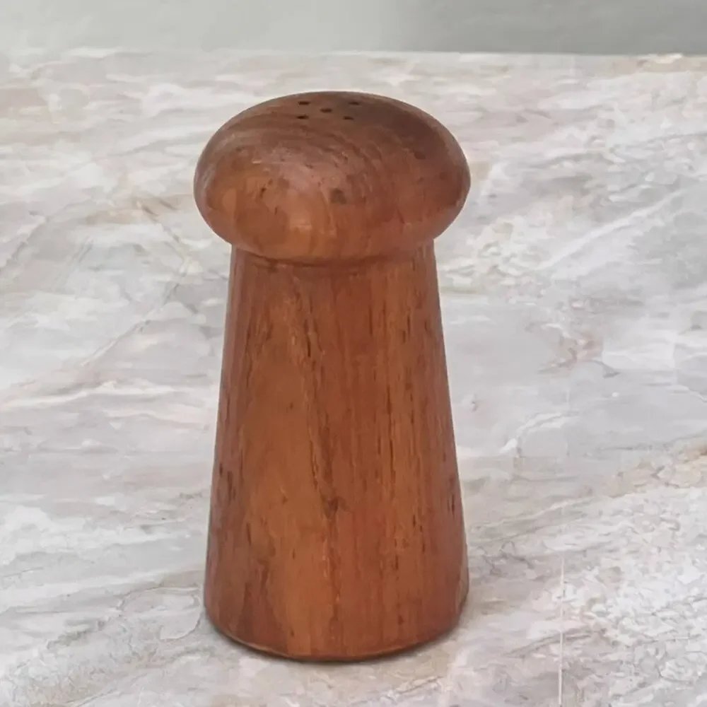 Wooden Handcrafted Salt or Pepper Shaker 4.4